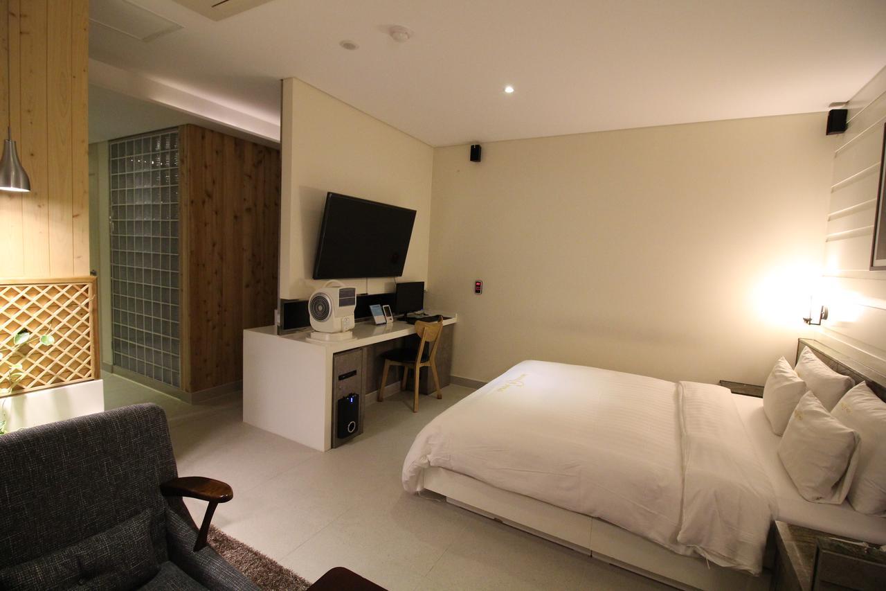 אינצ'ון Polo Tourist Hotel מראה חיצוני תמונה