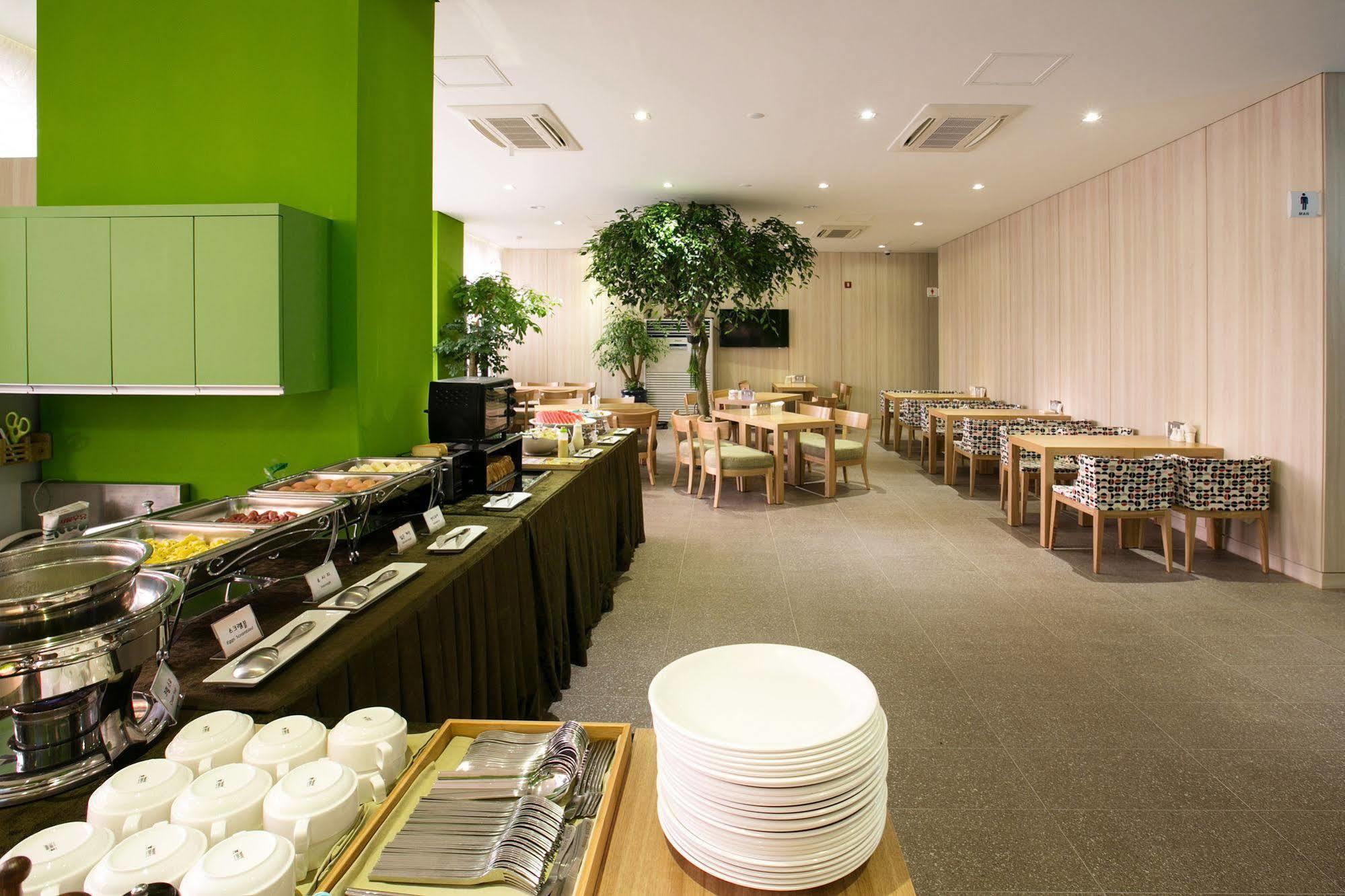 אינצ'ון Polo Tourist Hotel מראה חיצוני תמונה
