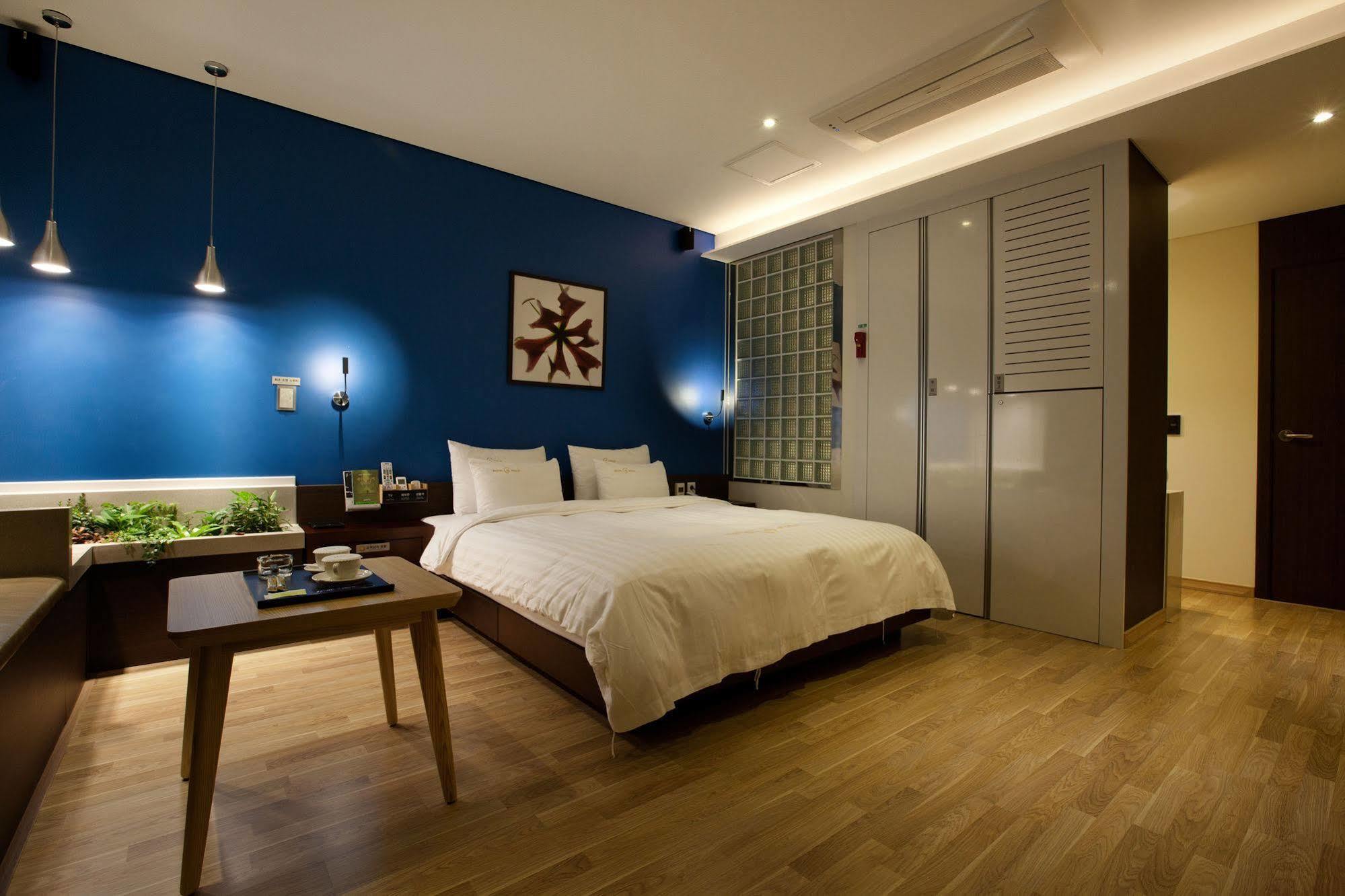 אינצ'ון Polo Tourist Hotel מראה חיצוני תמונה