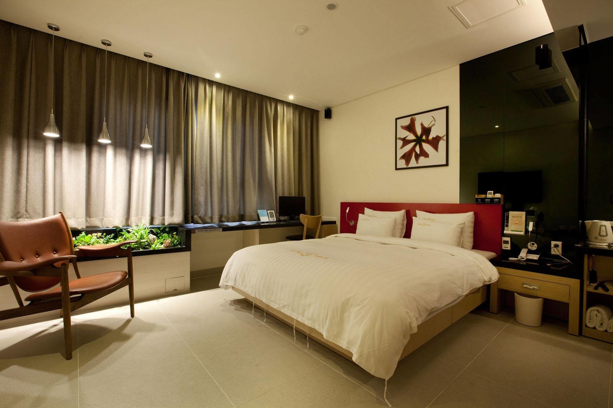 אינצ'ון Polo Tourist Hotel מראה חיצוני תמונה