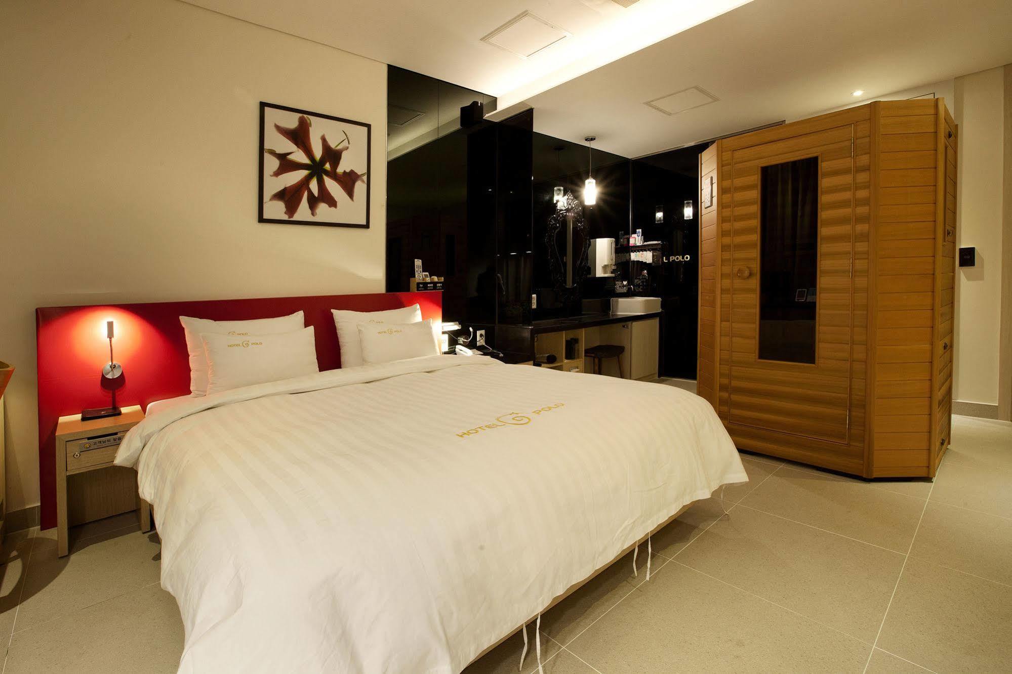 אינצ'ון Polo Tourist Hotel מראה חיצוני תמונה