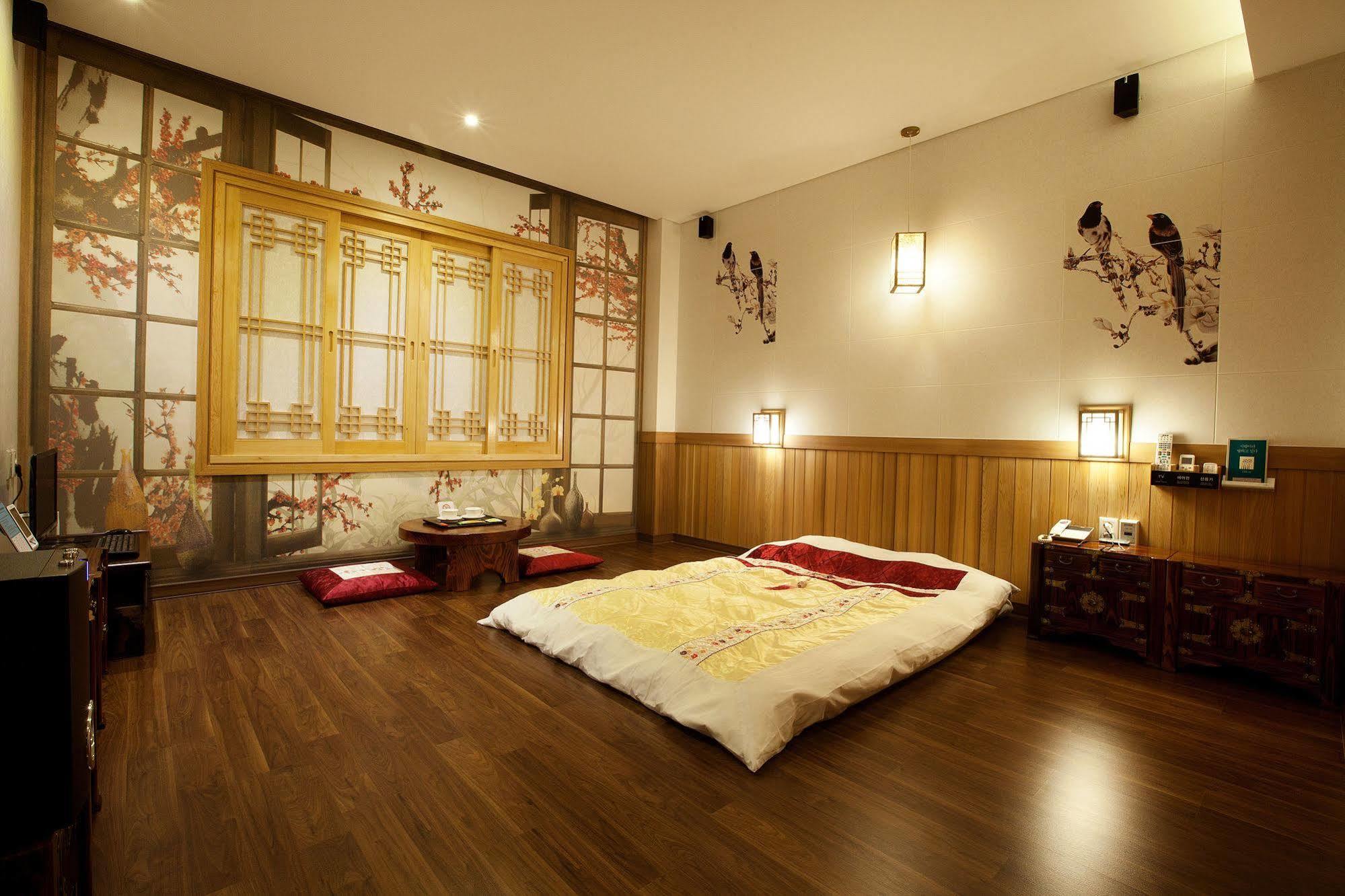 אינצ'ון Polo Tourist Hotel מראה חיצוני תמונה
